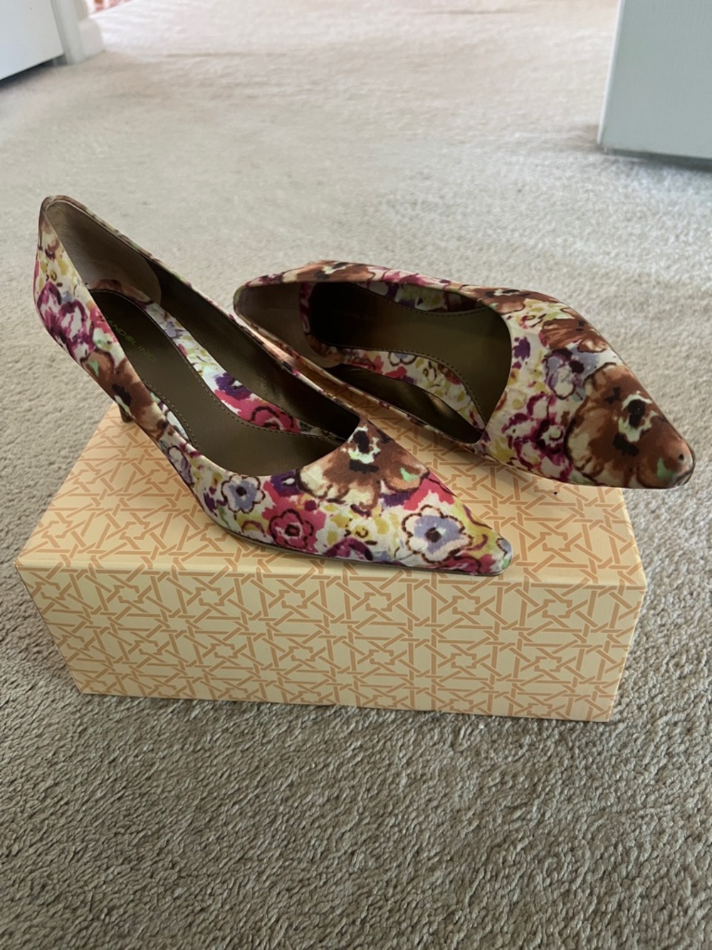 Bandolino Floral Pointed-Toe Pumps in Pink and Brown